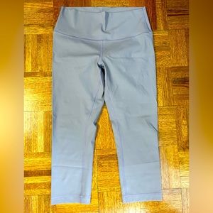 Lululemon Wunder Under 21’ Crop Legging (10) Light Purple